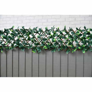 B&M Expanding Artificial Laurel Leaf Trellis 180 X 30cm - Image 3